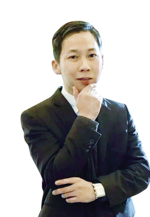 郭剑光 黄金及奢侈品专家 西交利物浦大学教授。